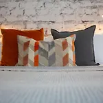 Stag & Hen Retreat - Walk To Nightlife - Sleeps 16 Будинок відпочинку Бристоль