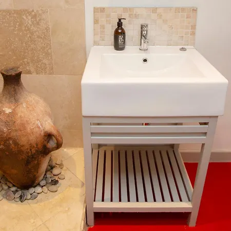 Milestone Celebration House! Sleeps 16 Max 3 Bathrooms Walk To Nightlife Weekends Only 브리스틀