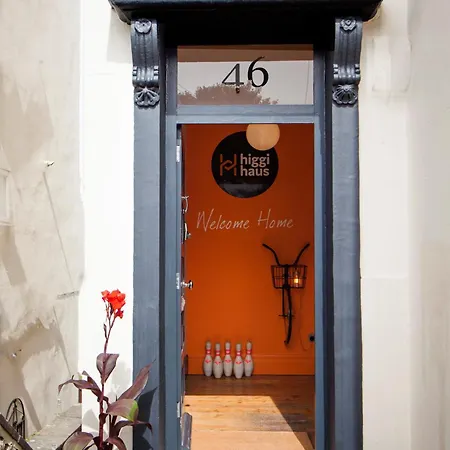 Stag & Hen Retreat - Walk To Nightlife - Sleeps 16 Holiday home Bristol