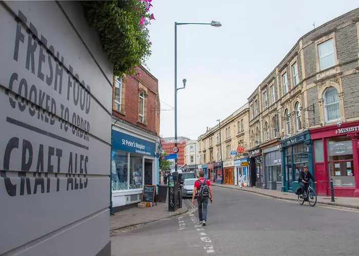 Будинок відпочинку Stag & Hen Retreat - Walk To Nightlife - Sleeps 16 *