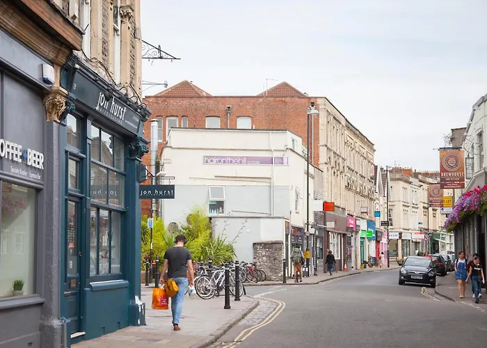 Stag & Hen Retreat - Walk To Nightlife - Sleeps 16 Bristol