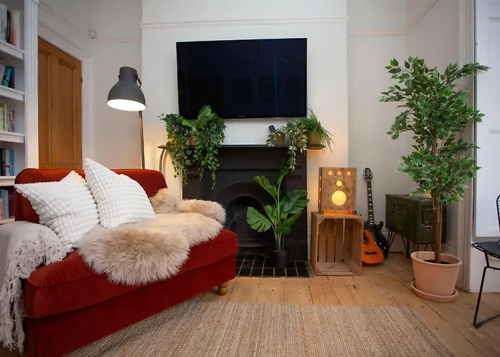 Будинок відпочинку Stag & Hen Retreat - Walk To Nightlife - Sleeps 16 *