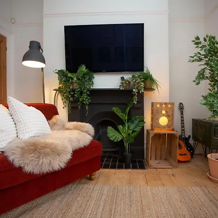 Nyaraló Stag & Hen Retreat - Walk To Nightlife - Sleeps 16 *